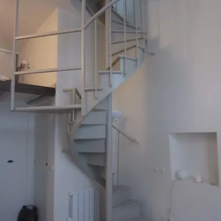 Urban Chic Montmartre Loft Paris
